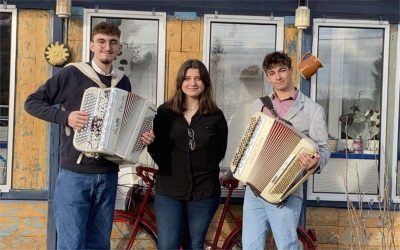 Sur un air d’accordéon… La résidence prend un air de fête